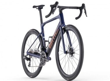 2025-Bmc-Roadmachine-01-One-Road-Bike